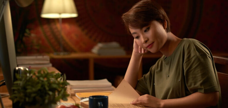 Inside-Incomplete-Sentences-The-Quiet-Work-of-Telling-Whole-Stories.jpg
