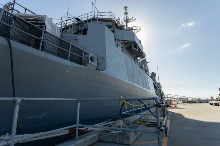 defence_-_hmas_ballarat_-_vessel_-_navy-3354_1b6873875c5245d590f727e201e9b571-1.jpg