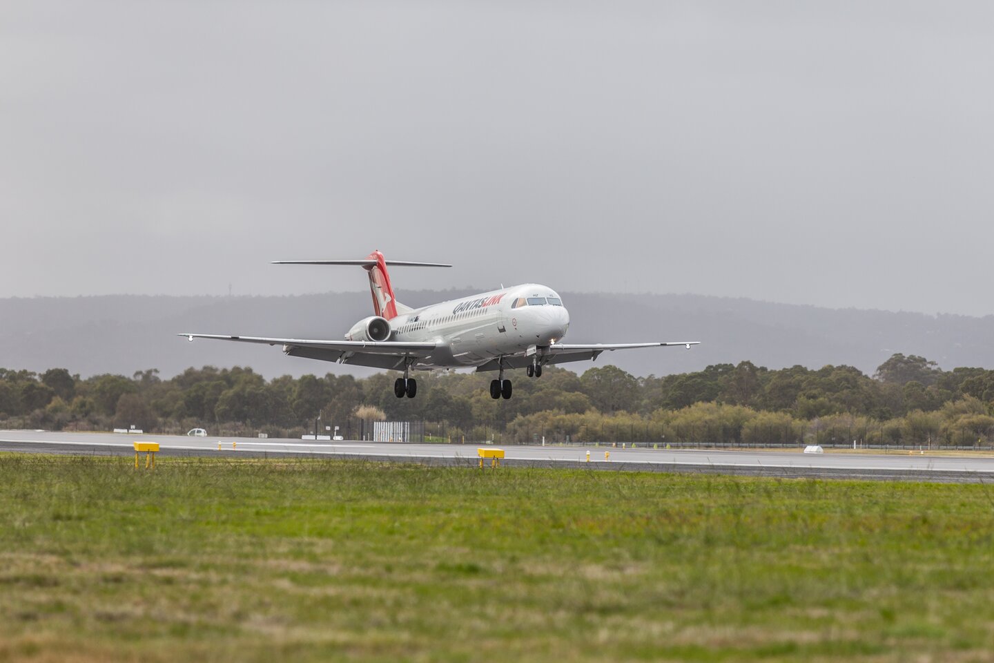 perthairport-airplane-aircraft-transport-plane-4001.jpg