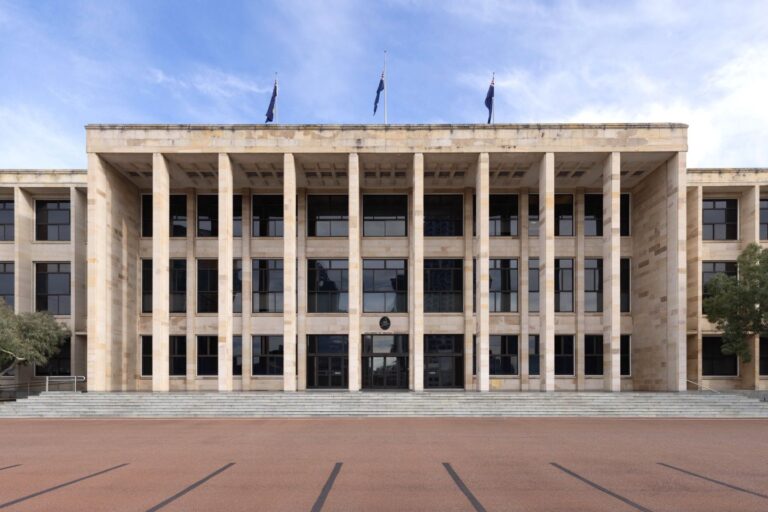 Parliament-House-resized-MoB.jpg