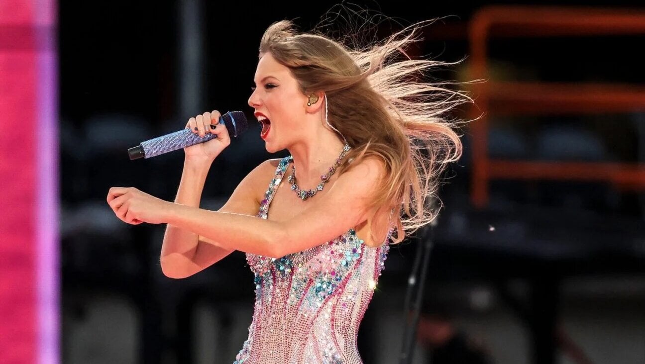 Taylor.jpg
