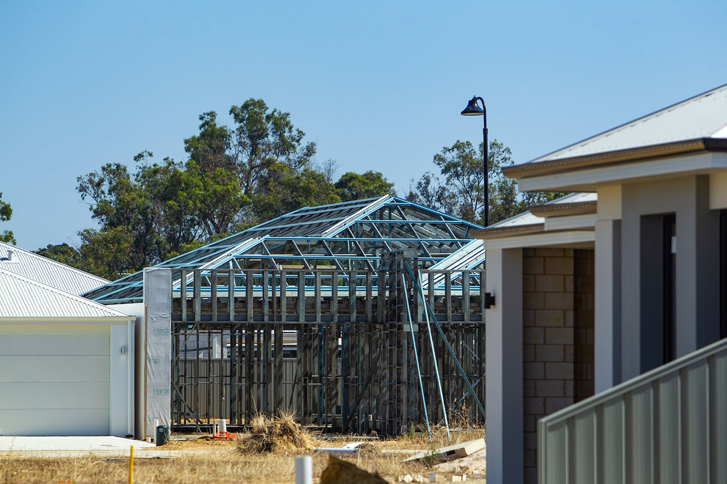 House-Build-03-copy.jpg